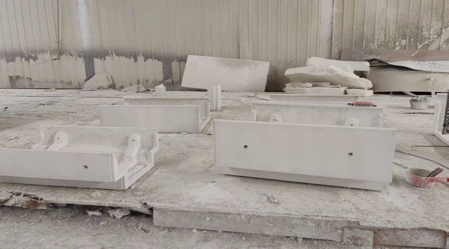 廣西梧州風電儲能GRC包柱子工程